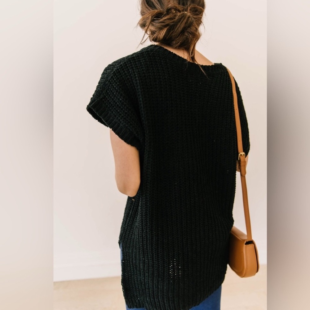 POL Knitted Black Top - Picture 2 of 6